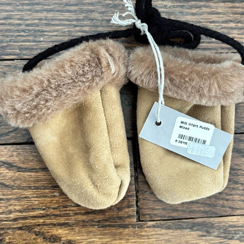 Olivers Kids Tan Mittens with Plush Trim